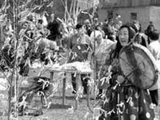 Изучение шаманских обрядов планируется не только на территории Иркутской области, но и в Бурятии, Агинском округе, Монголии. Работа центра предусматривает научные экспедиции в различные регионы России, где существует шаманизм.