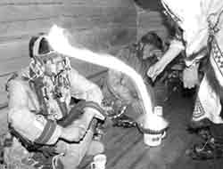 Ученый считает, что шаманский огонь — как раз и есть тот метод, которым шаманы исцеляют людей от болезней, с которыми не может справиться официальная медицина.